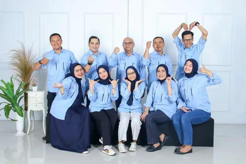 Foto group besar di Studio Cirebon - foto bersama komunitas